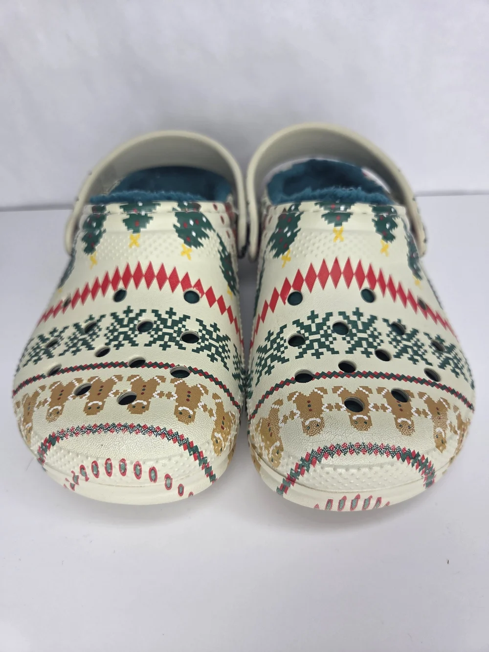 CROCS Kids Holiday Pattern Fuzzy-Lined Clogs in Cream, Green, Red and Tan